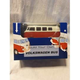 Autobausatz  1-38 Volkswagen Bus in rot/ weiss    ab 8+